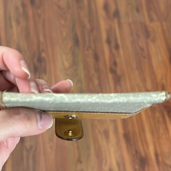 Kate spade blush wallet. - Picture 6 of 6